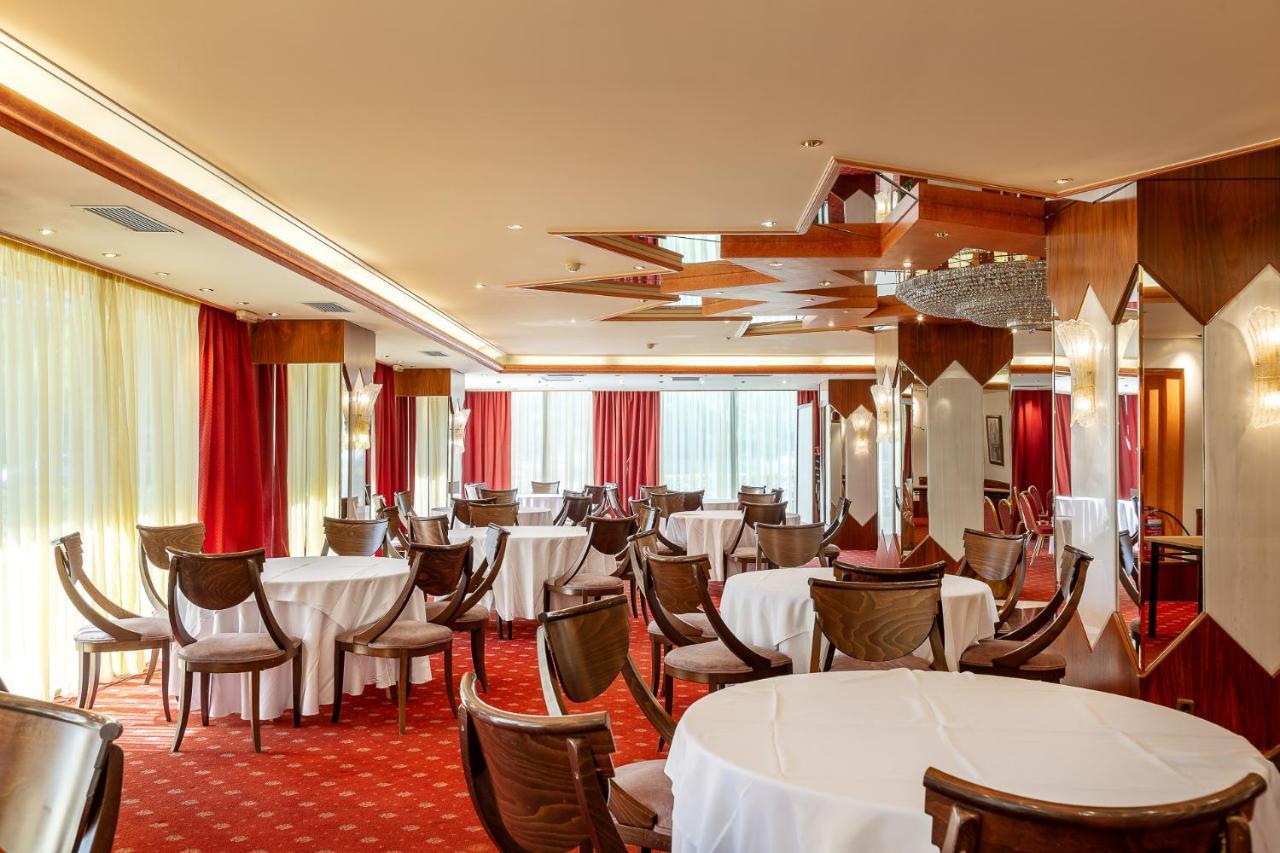 Oasis Hotel Apartments Atene Esterno foto