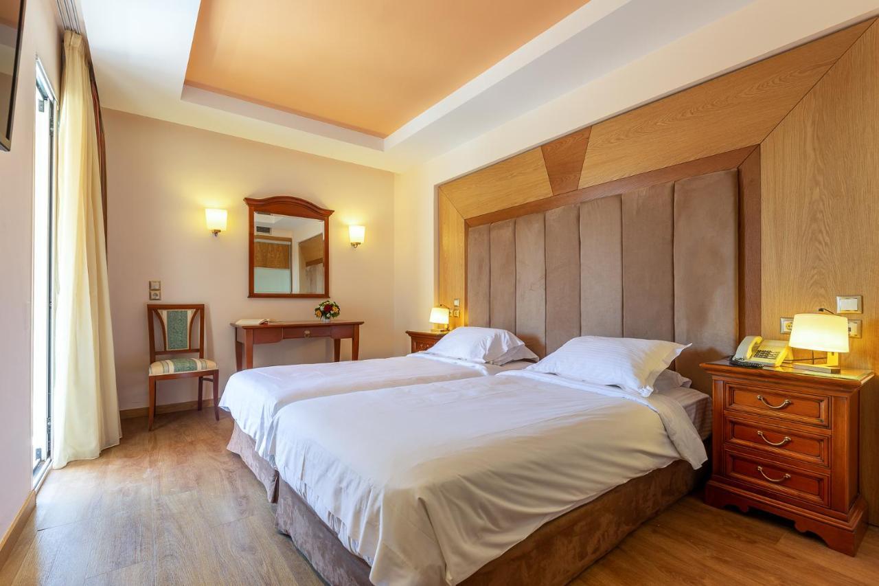 Oasis Hotel Apartments Atene Esterno foto