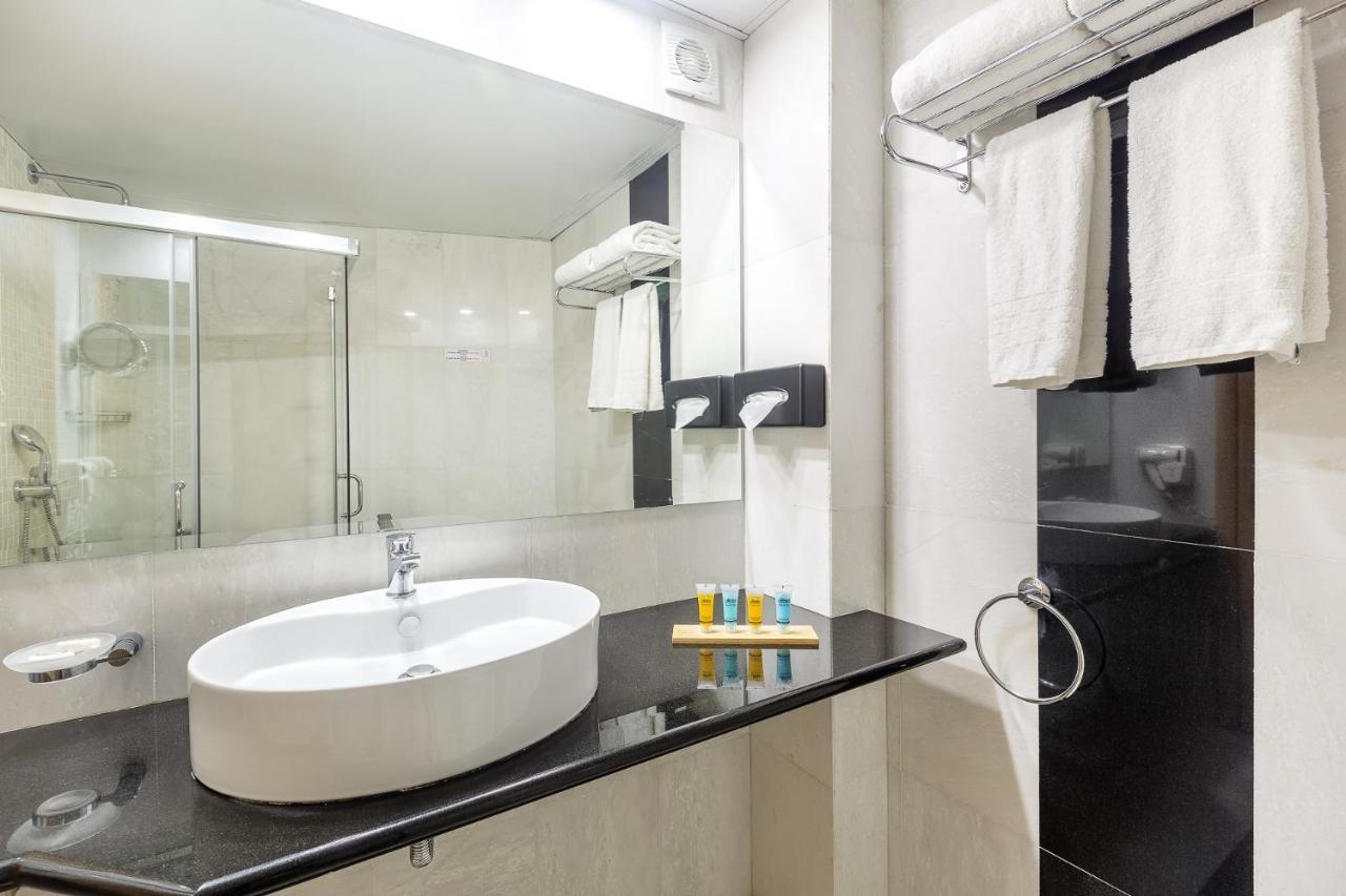 Oasis Hotel Apartments Atene Esterno foto