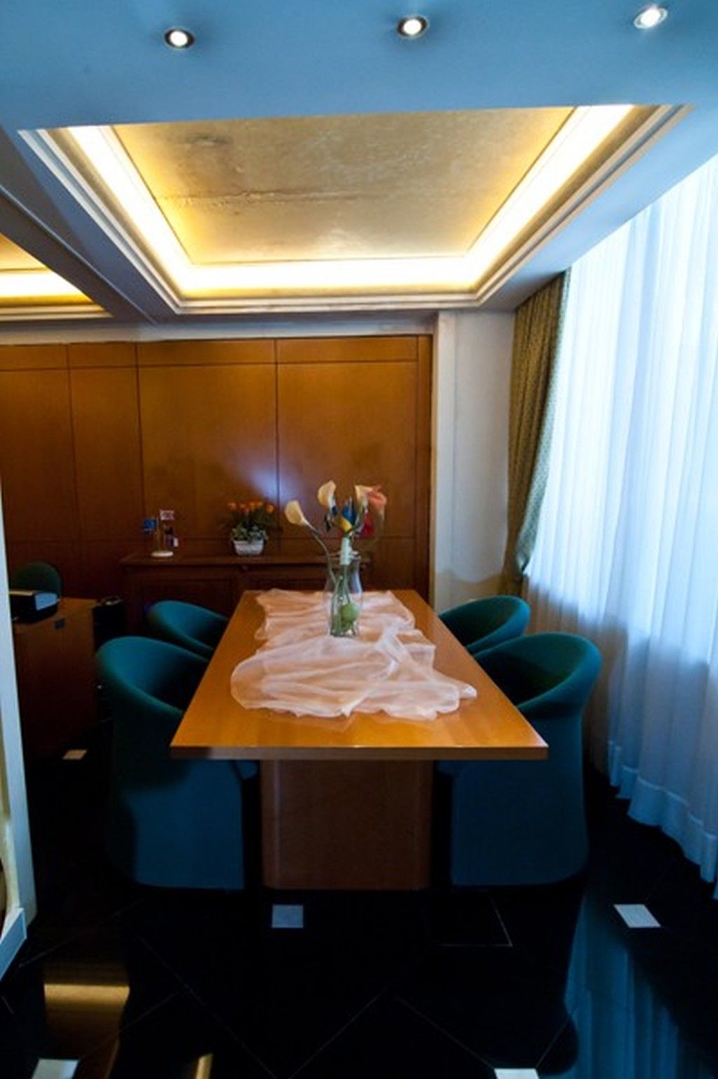 Oasis Hotel Apartments Atene Esterno foto